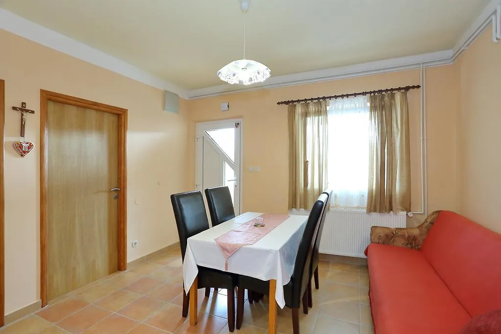 Haus Josipa Bed & Breakfast Maslenica