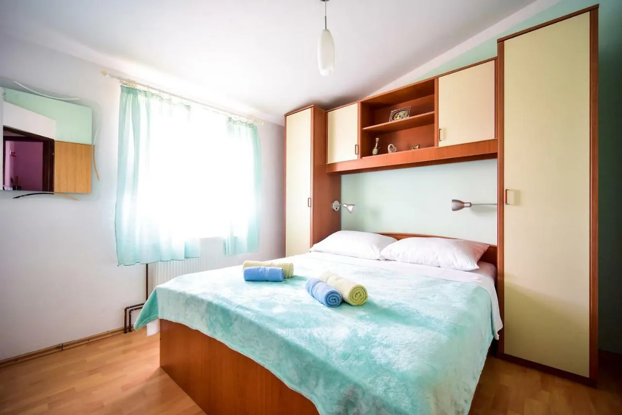 Haus Josipa Bed & Breakfast Maslenica Croatia