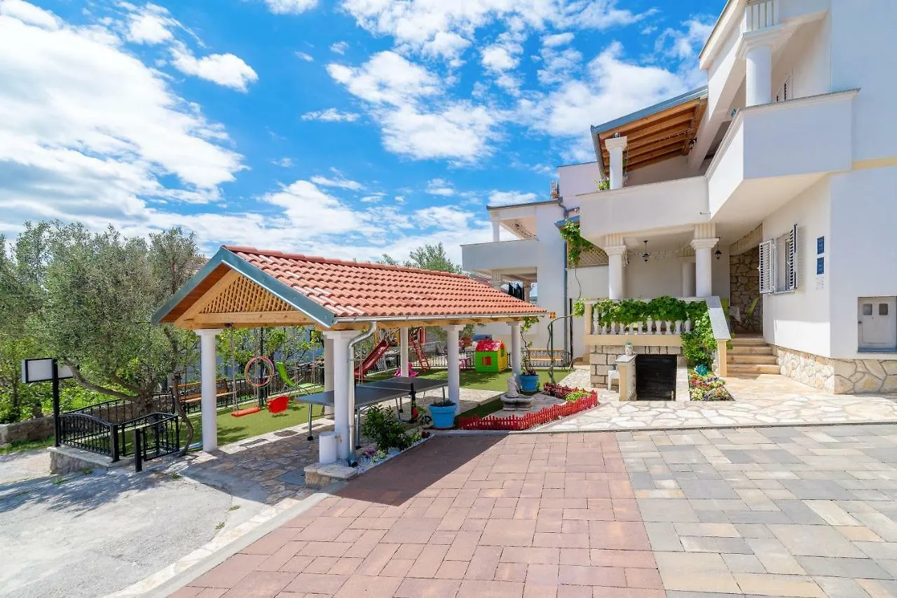 Haus Josipa Bed & Breakfast Maslenica